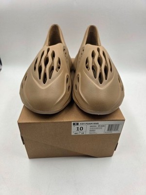 YEEZY YZY FOAM RNR GW3354 Size 10