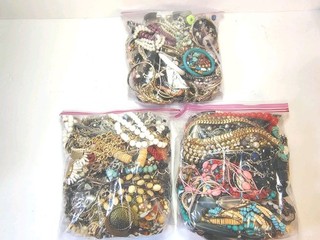 HUGE ESTATE LOT 20.8 POUNDS! ALL ARE WEARABLE (VINTAGE TO MODERN) 3