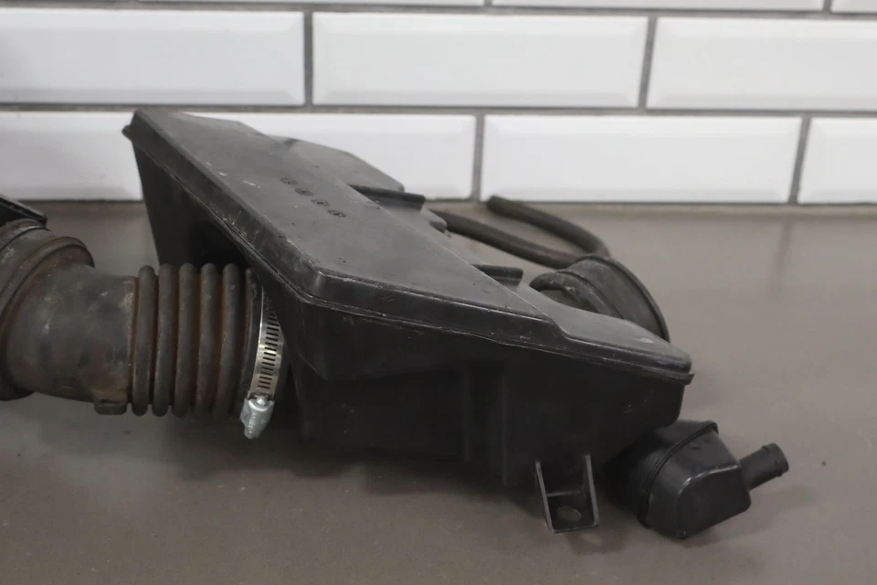 Limpiador de admisión de aire del motor Toyota 4Runner 5VZFE 1999-2002 Foto 4 de 4