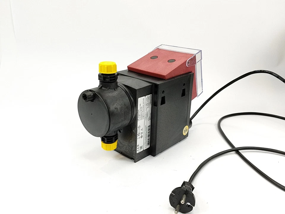 Bomba dosificadora Grundfos DDC 6-10 AR 97721358 100-240V 50/60 Hz Foto 3 de 4