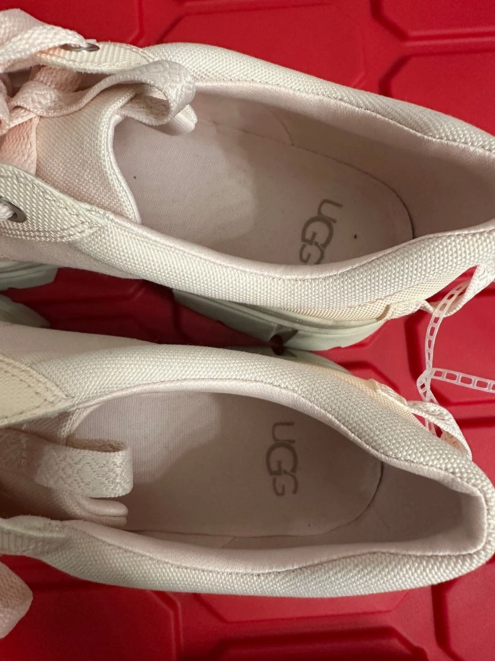NWOT UGG Women's Ashton Hybrid Pale Pink Lace Up Chunky Shoes Size 10 - Изображение 3 из 4