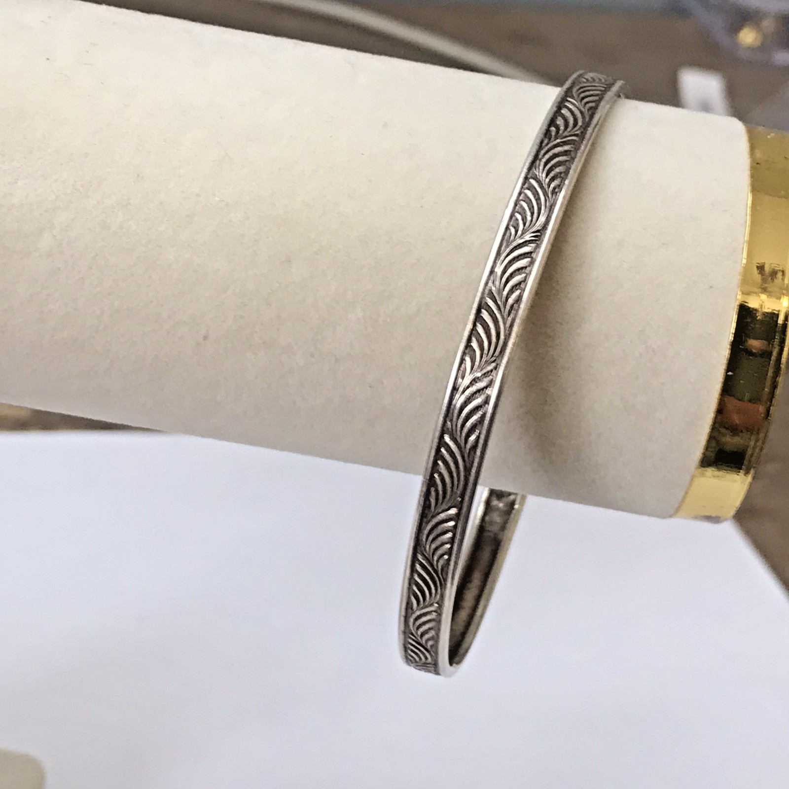 Vintage Solid Sterling Silver 925 Bangle Bracelet… - image 3