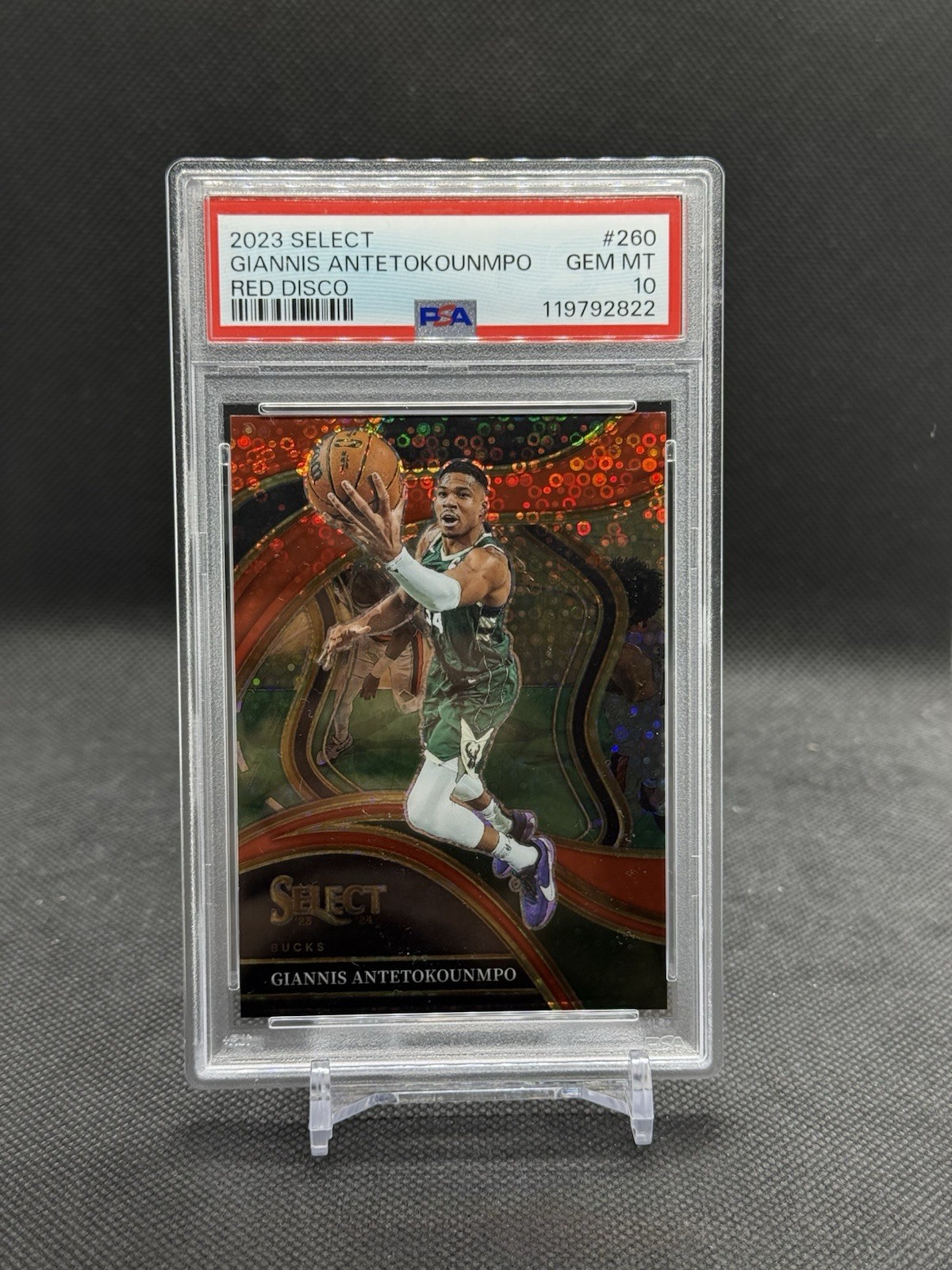Giannis Antetokounmpo 2023 Select Courtside Red Disco Prizm #32/49 PSA 10