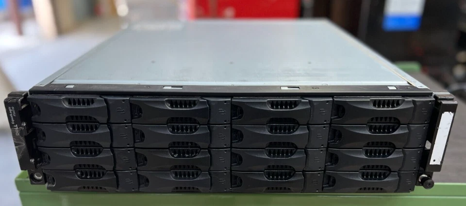 Dell EqualLogic PS6010 SAN Disk Array  l 16x100GB SATA SSD l 2xCntrls 2xPSU - Image 2 of 4
