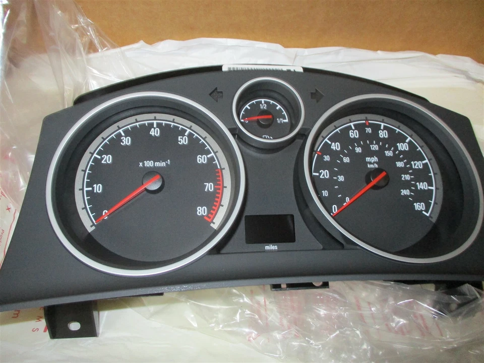 13309077 NEW OEM ACDELCO GM INSTRUMENT GAUGE CLUSTER SATURN ASTRA XR 2008-09 - Image 2 of 4