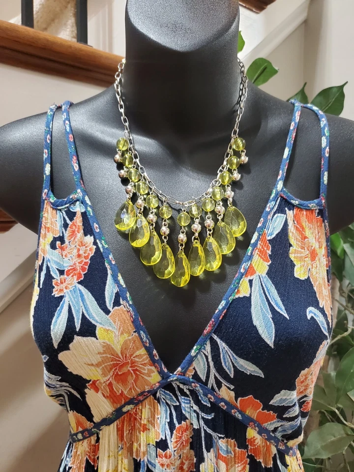 Xhilaration 女式黑色花卉人造丝 V 领无袖长裙 S 码 — 第 2/4 张图片