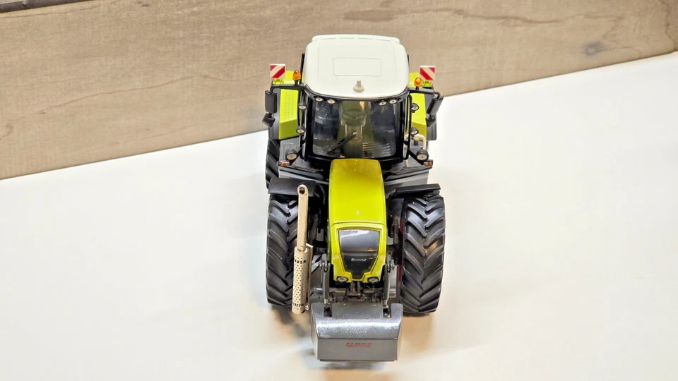 UH UNIVERSAL HOBBIES 1:32 Claas Xerion 3300 Trac VC Traktor - Bild 3 von 4