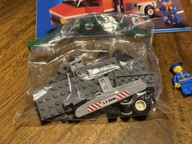 Lego City Tow Truck 7638  &bull; Complete With Mini Figure And Instructions