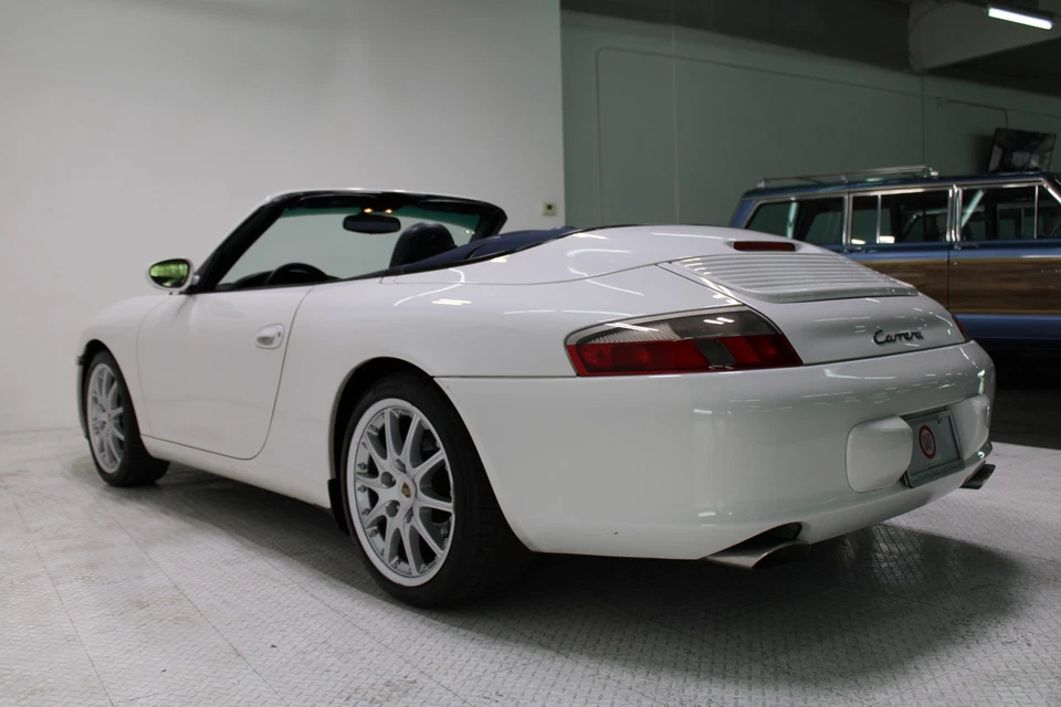 2002 Porsche 911  - Image 3 of 4