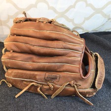 Wilson A9815 Softball Glove Right Hand Thrower Brown Vintage