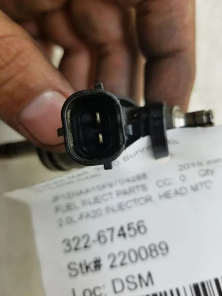 INYECTOR DE COMBUSTIBLE 13 14 15 16 SCION FR-S 2,0 L Foto 2 de 4