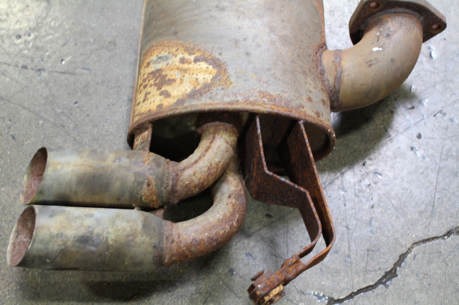 Ferrari 308, Muffler, Rusted, Fire Dmg, Used, P/N 113251