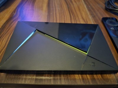 NVIDIA Shield Android TV 16 GB 2015 Version