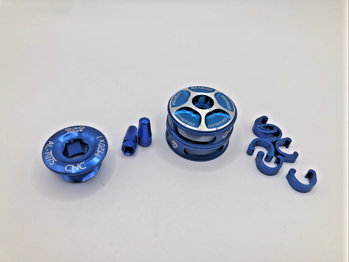 Blue Top cap + 2x spacers + Crank bolt M20 + 6x C Clips + presta caps anodised - Picture 2 of 5