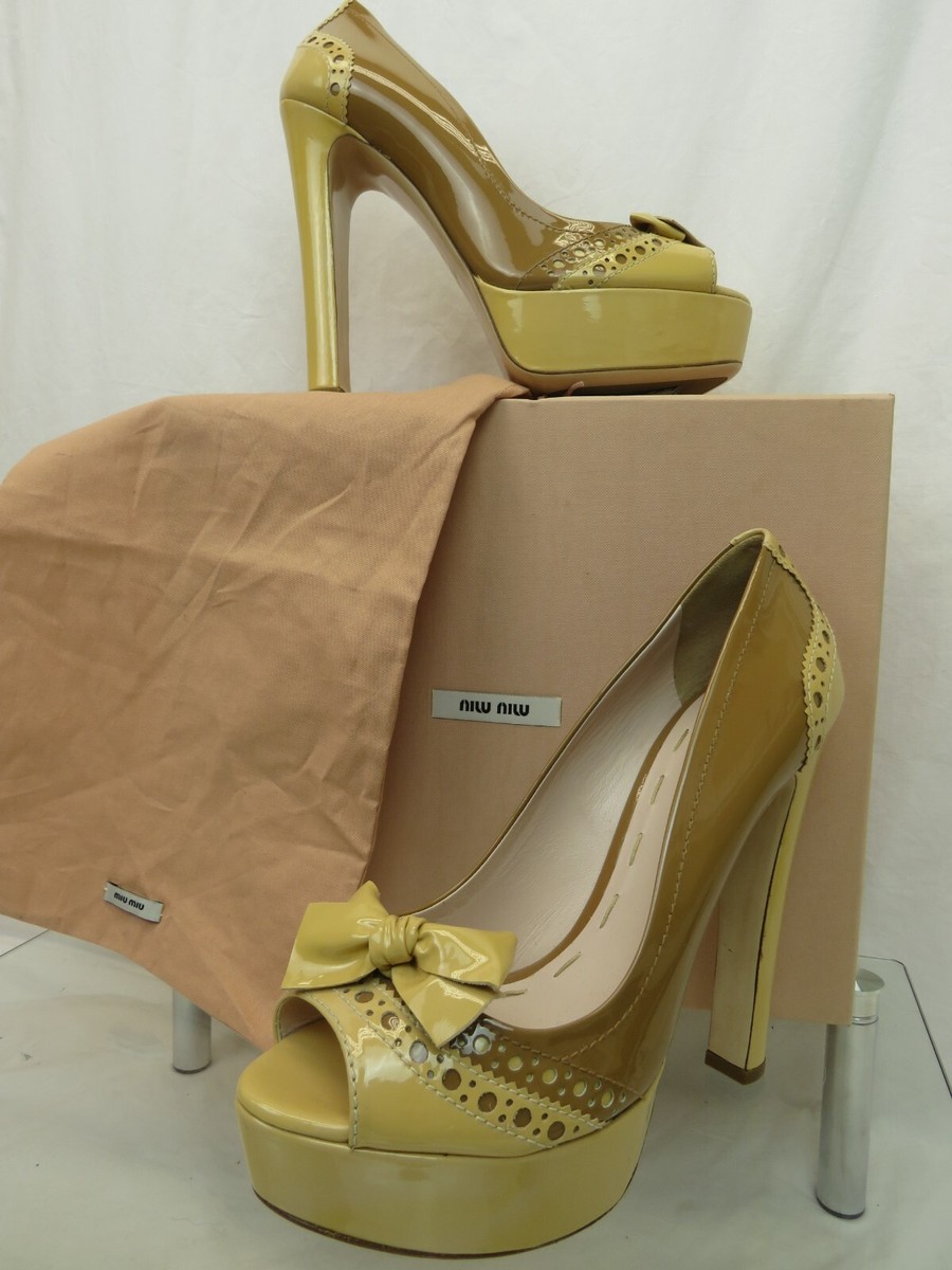 NWD MIU MIU PRADA 5KP031 BEIGE PATENT LEATHER PEEP TOE BOW
