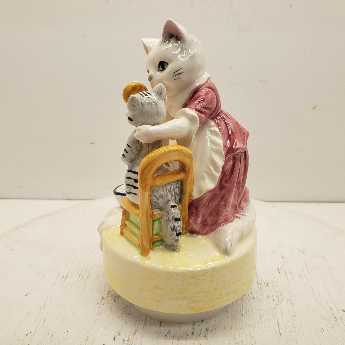 Schmid Beatrix Potter Mrs Tabitha Twitchit Cat Music Box plays Its