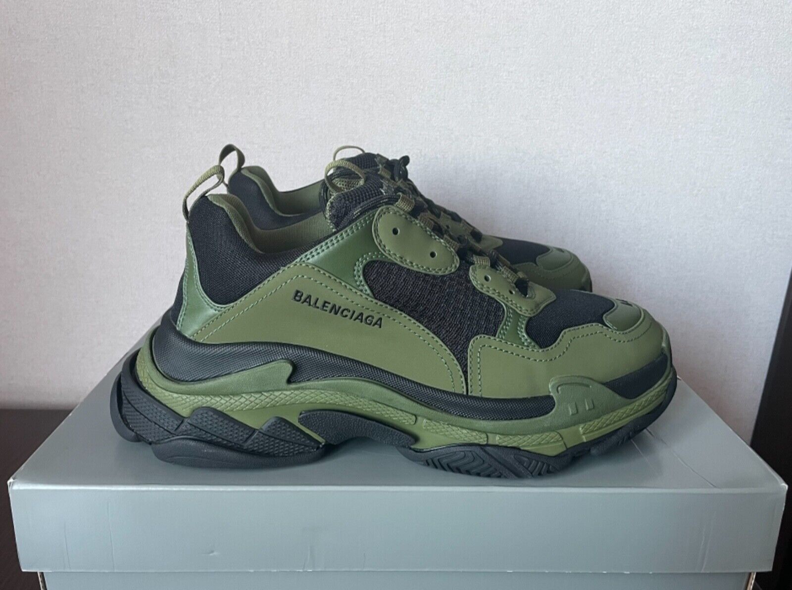 Giày Balenciaga Triple S Đen Full Siêu Cấp Like Au 999