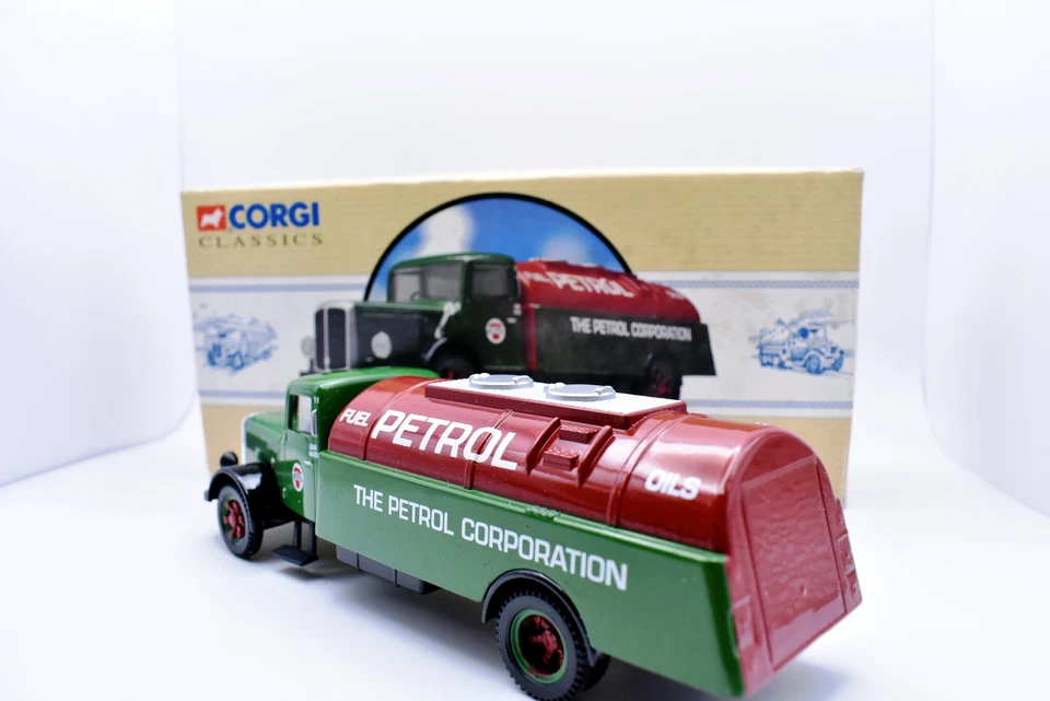 Modellino Camion 1:50 White petrol tanker Corgi diecast modellismo collezione - Immagine 4 di 4