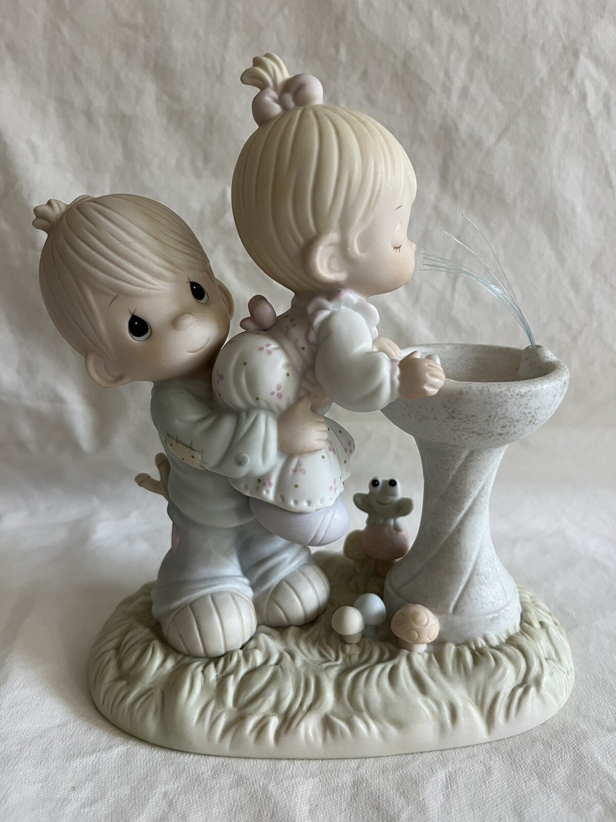 Precious Moments “Your Love Is So Uplifting” Figurine. Excellent ...