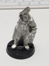 Warhammer 40k Metal Imperial Guard Commissar with power Fist, missing sword arm