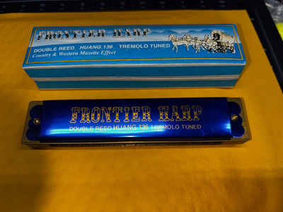 COUNTRY WESTERN Huang Frontier Harp,Double Reed Tremolo Tuned HARMONICA Key of C