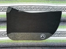 Total Saddle Fit - Western - PLUSH PAD - 28" Small - Rounded - Stamped Leather