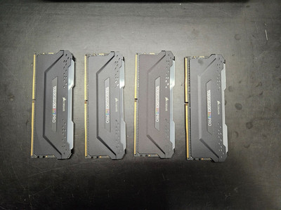Corsair VENGEANCE RGB PRO 32GB (4x8GB) DDR4-3200 DRAM - 2x 16Gb Kits