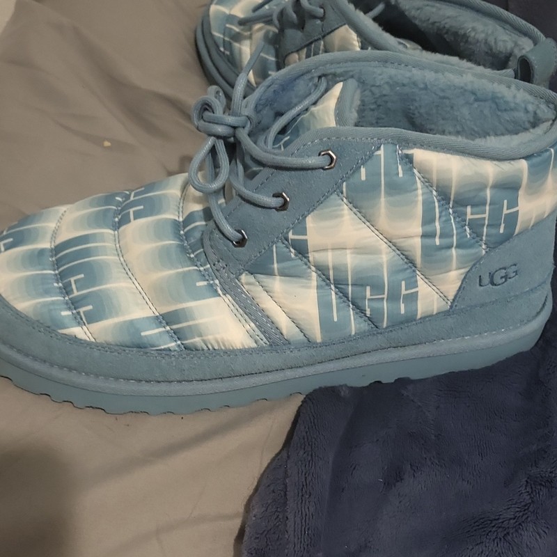 UGG Men’s Lace Up Ankle Boots Blue/White Geometric Logo Lined US 13 EU 46