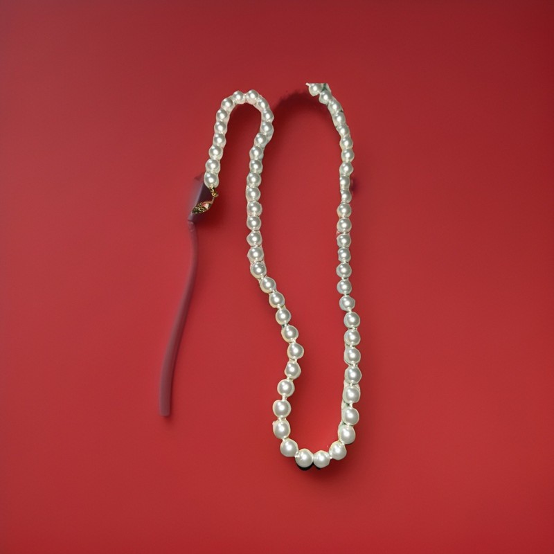 Vintage WLIND 14k GE Faux Pearl Individually Knotted Necklace. 5936