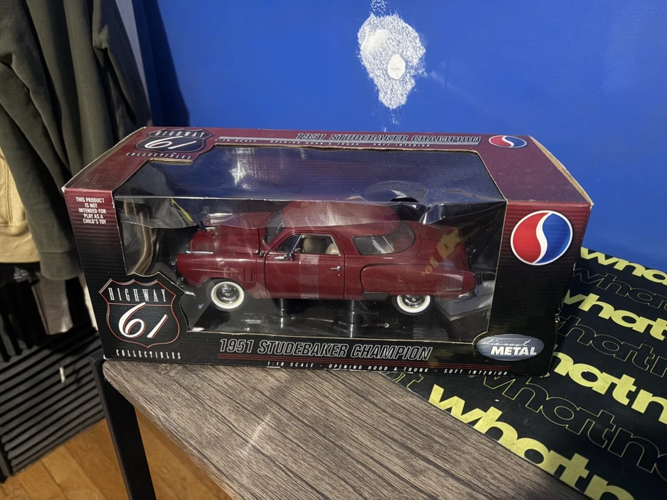 Highway 61 1951 Studebaker Champion 1:18 Diecast Studebaker Maroon New in Box - Image 2 of 4