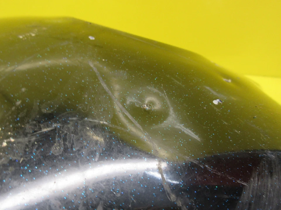 02-03 KAWASAKI NINJA ZX9R TANQUE DE GASOLINA NEGRO PILA DE COMBUSTIBLE DEPÓSITO DE GASOLINA ÓXIDO EN TANQUE Foto 3 de 4