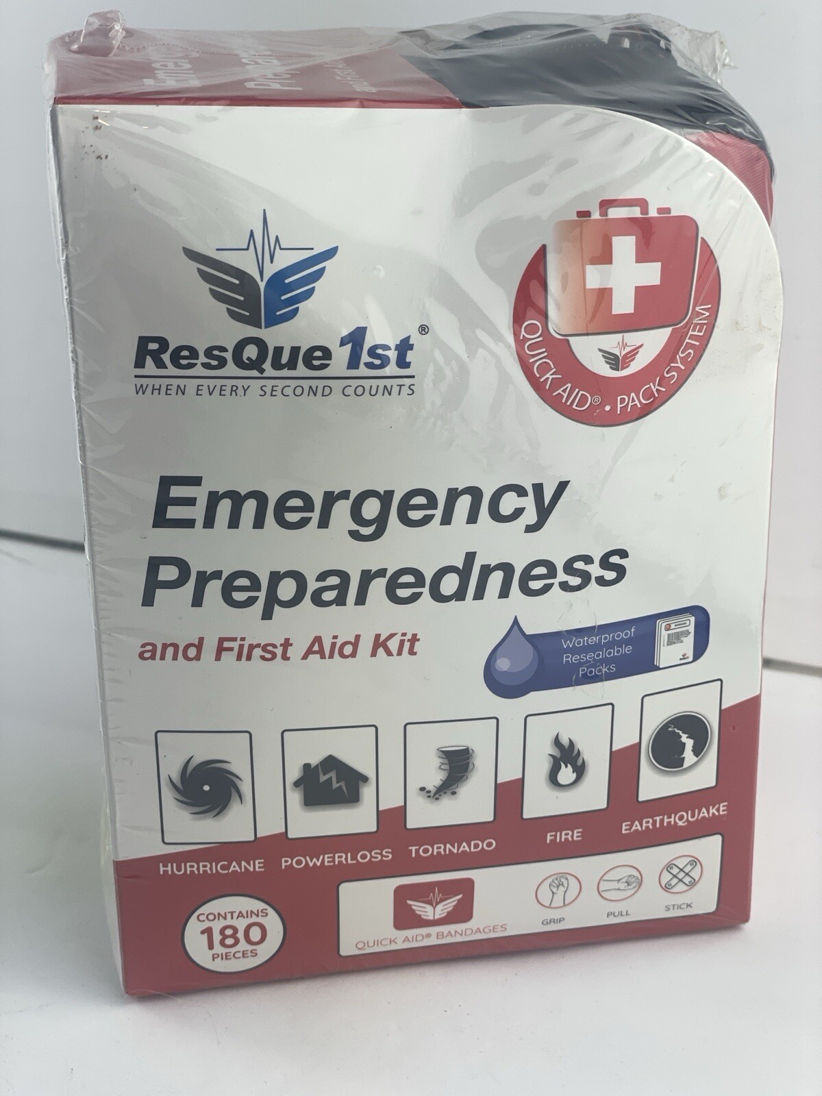 Resque 1St First Aid Emergency Preparedness Kit Light Blanket Radio 180 Piece