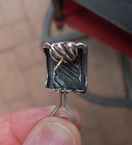 Retired David Yurman Curved Cigar Band Earrings - 14K/925 - Omega Backs - Picture 5 of 7