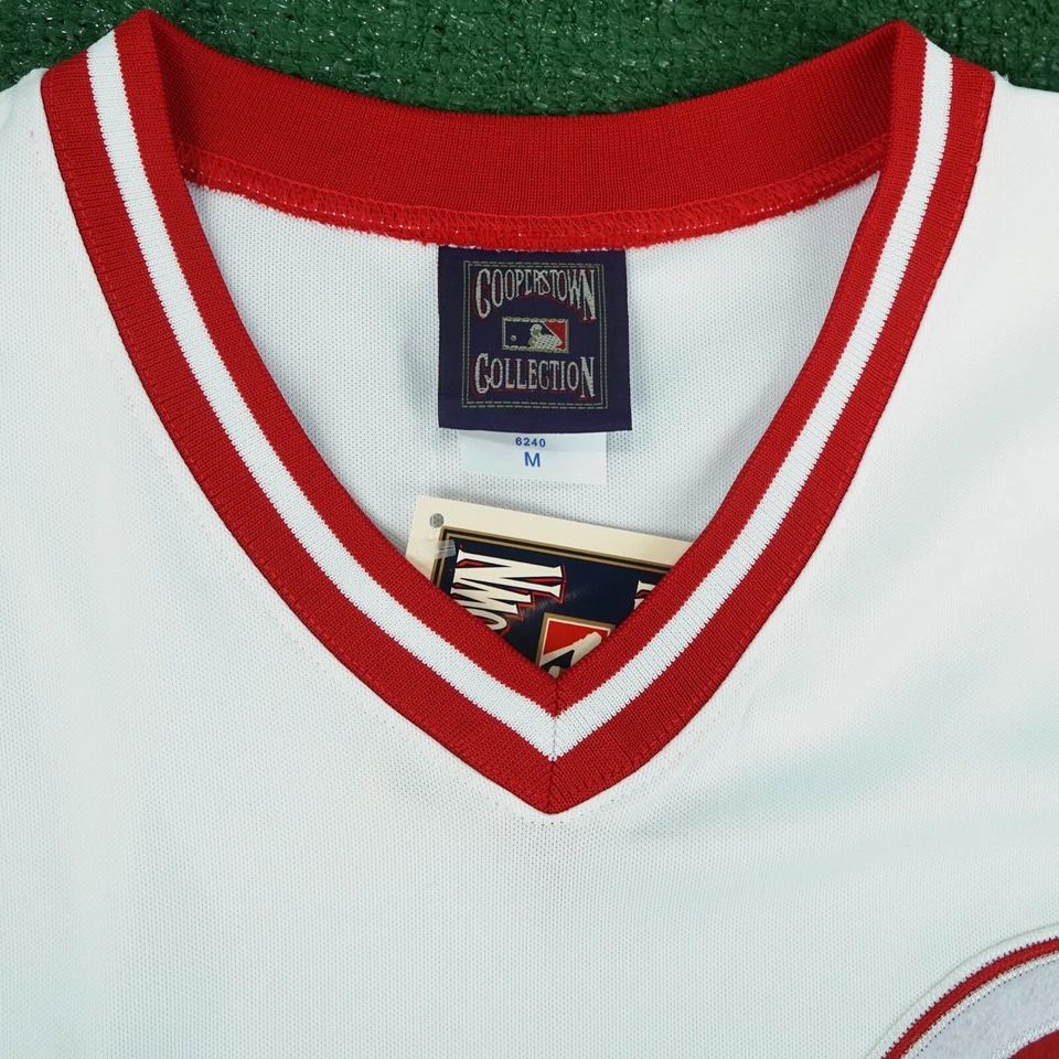 Pete Rose 1975 Cincinnati Reds Men's Home White Cooperstown Jersey - Image 4 of 4