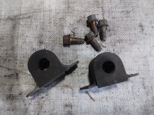 90-96 NISSAN 300ZX NA Z32 REAR SWAY BAR BRACKETS PAIR LH & RH - Picture 3 of 5