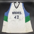 Youth Kevin Love 42 Timberwolves NBA Jersey Boys Sz 14-16 Park Antony SIGNED
