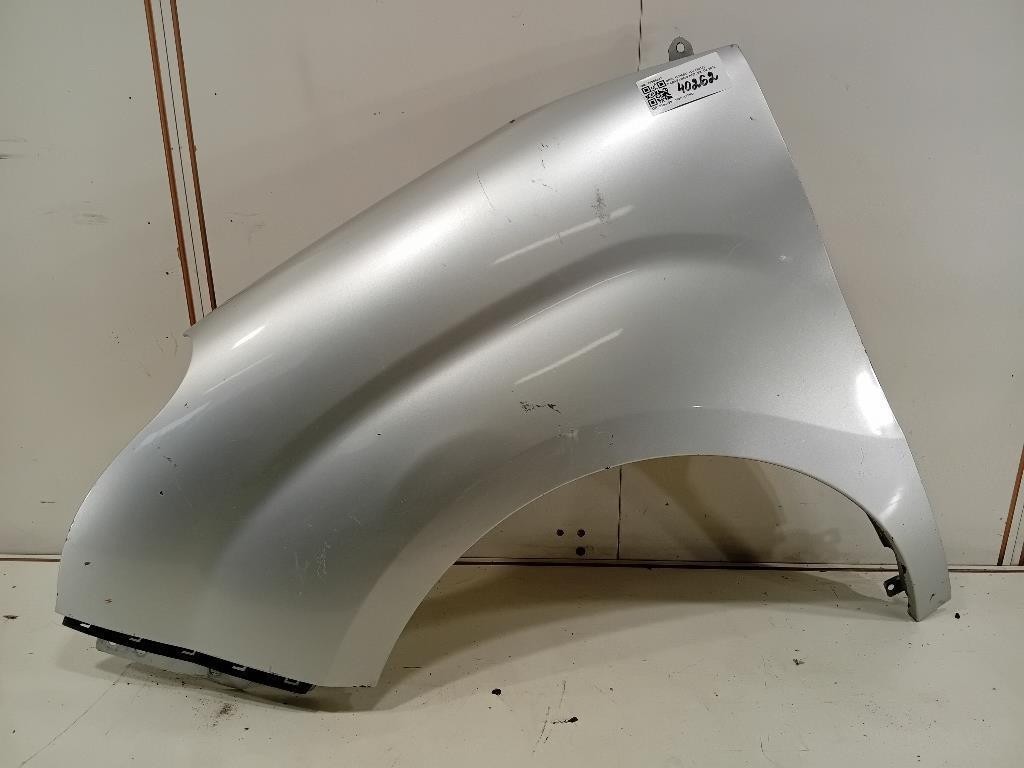 PARAFANGO ANTERIORE SINISTRO SX PER OPEL Combo Serie (D) 95509343 A13FD (12>17)