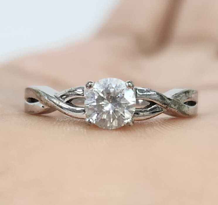 Sterling Silver Solitaire Ring Round Cut Simulate… - image 2