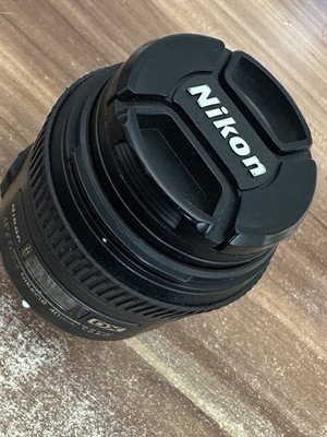 Nikon Micro-Nikkor AF-S DX 40mm F/2,8 Witwinkelobjektiv - Schwarz