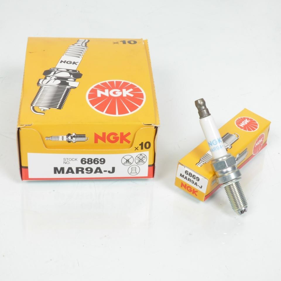 Bougie d'allumage NGK moto Husqvarna 650 TR Terra pièce neuve