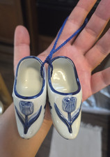 Zueco holandés de cerámica azul de Delft adornos navideños par diseño floral azul