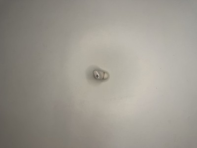 Beats Studio Buds Plus Beige - NUR RECHTER KOPFHÖRER - Noise Cancellin Ohrhörer