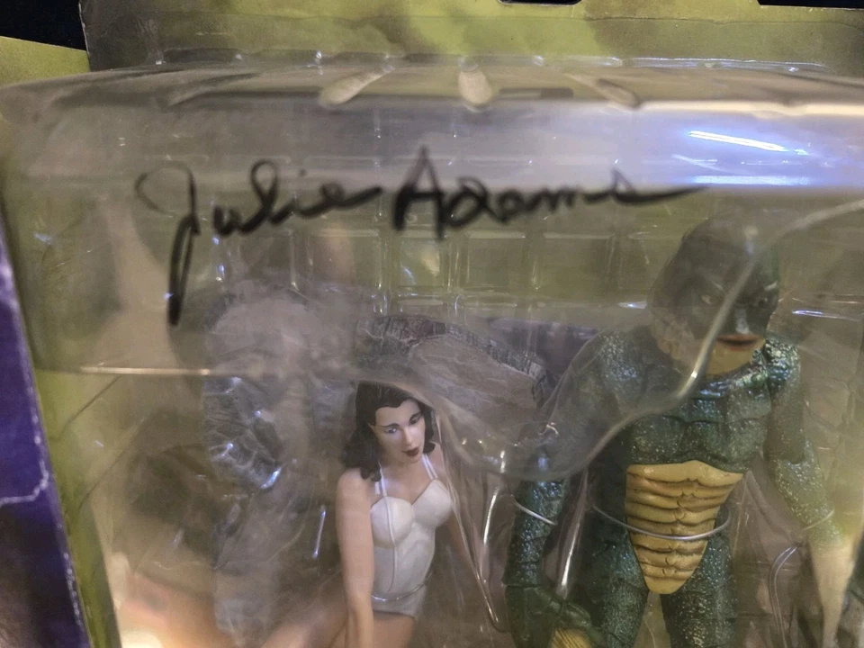 Firmado por Julie Adams Criatura de la Laguna Negra Universal Studios Diamante  Foto 2 de 4