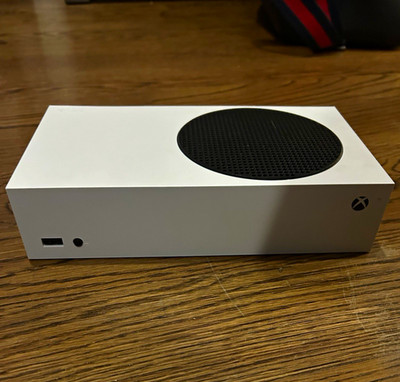 Microsoft Xbox Series S 512GB 4K UHD Region Free White Home Console 2020
