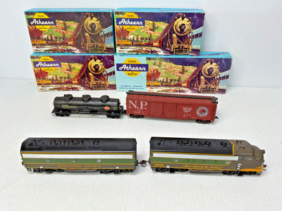 #ad #ad Athearn HO 6508 F7 AB Northern Pacific Powered Locomotive Tank Box cars Tested $125.00