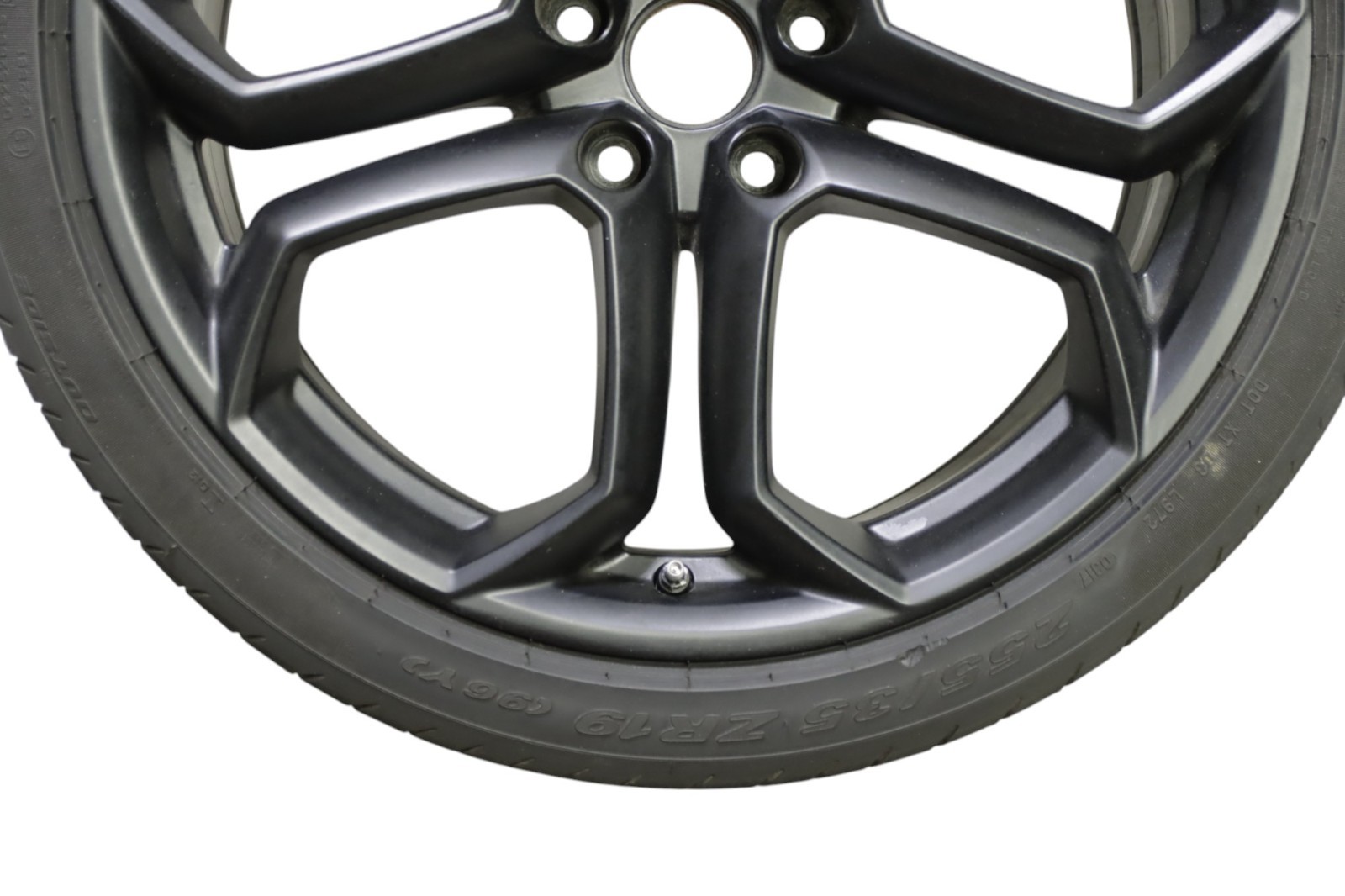 Lamborghini Aventador 19 in 19 x 9 Original Front Wheel 2012 - 2016 OEM