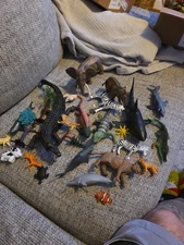 Lot Of 25+ Plastic Animals..Sharks-Lizards-Safari Animals Ect