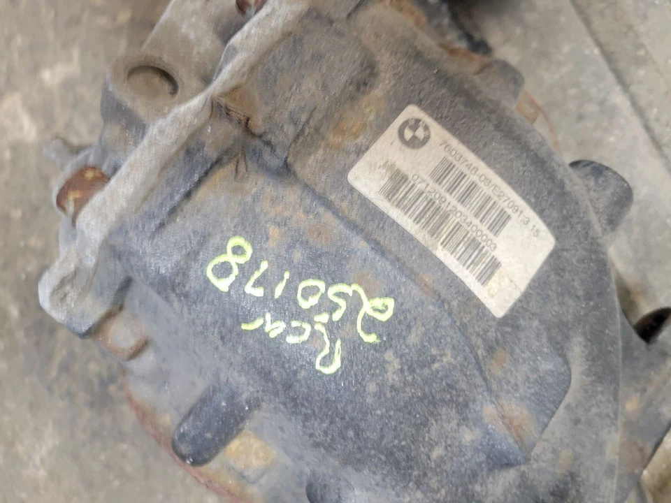 Differential Carrier Rear AWD Automatic Transmission Fits 12-18 BMW 320i 1594424 - Image 4 of 4