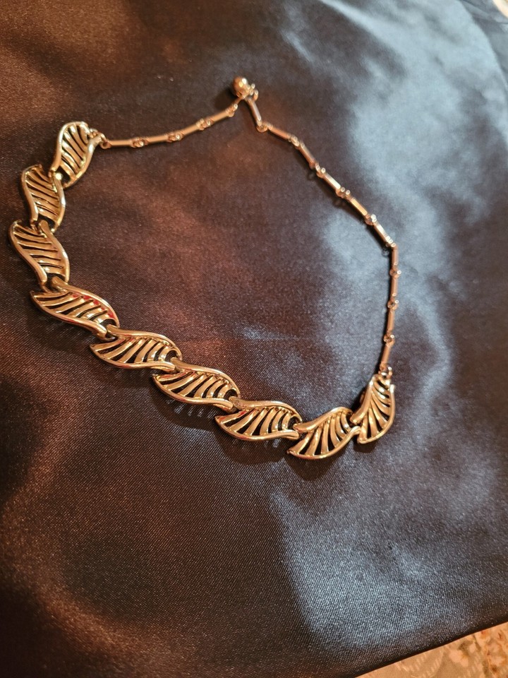 Lot Of 2 Vintage Necklace eBay