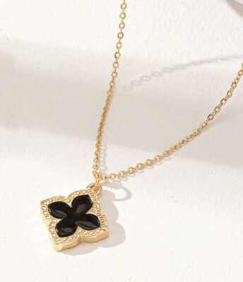 18K Plated Gold Necklace Lucky Clover Flower Stainless Steel Pendant Jewelry